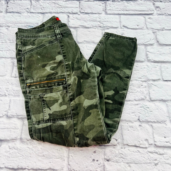 NOT FOR SALE        UNIONBAY Women's Skinny Cargo Utility Pants Size 5 Green - Picture 2 of 9